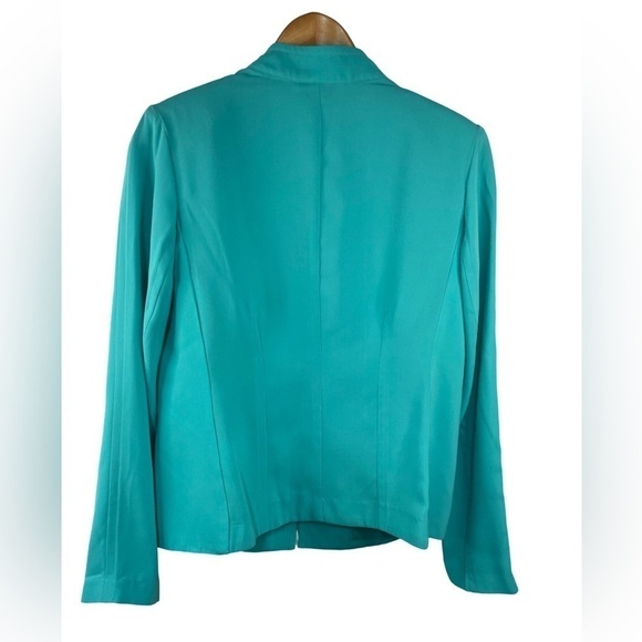 Kate and Rosy torquoise dressy blazer. Gorgeous with pretty buttons. Size Small - Picture 2 of 5